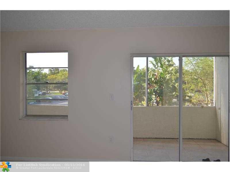 5180 E Sabal Palm Blvd 222, Tamarac, FL 33319