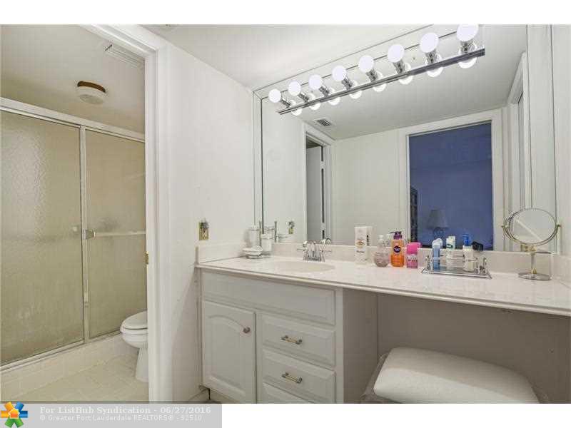 4965 E Sabal Palm Blvd 112, Tamarac, FL 33319