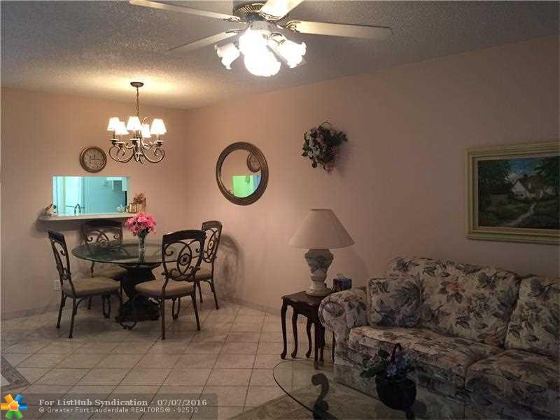 4701 NW 34th St 414, Lauderdale Lakes, FL 33319