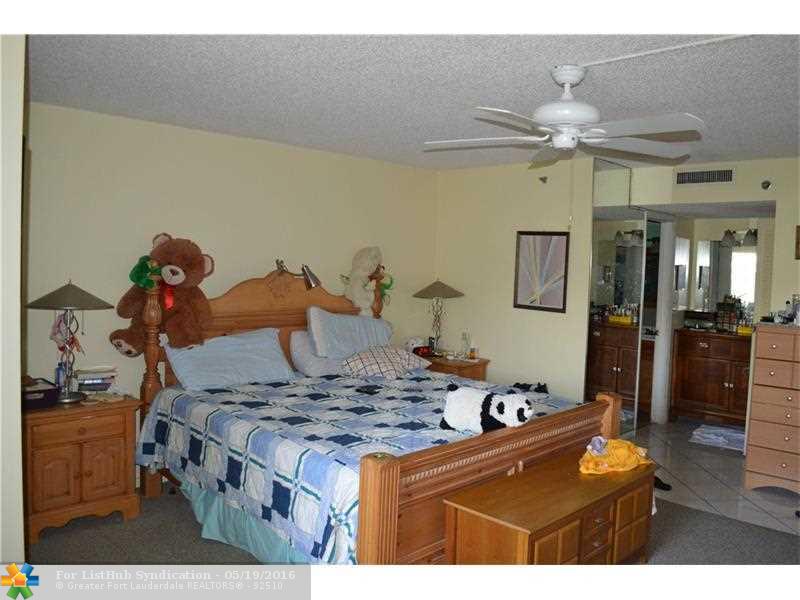 3940 Inverrary Blvd A-301, Lauderhill, FL 33319
