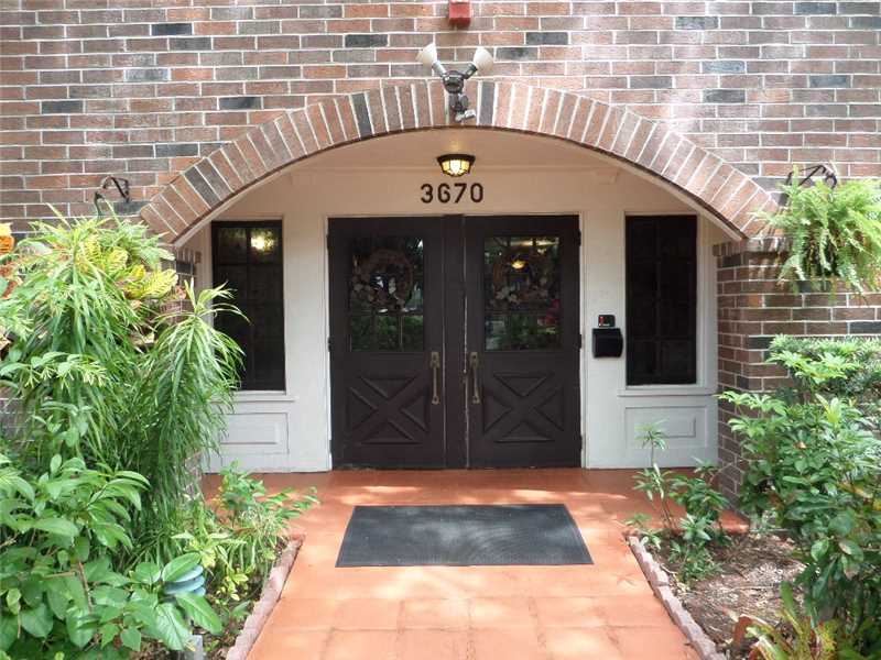 3670 Inverrary Dr 1A, Lauderhill, FL 33319