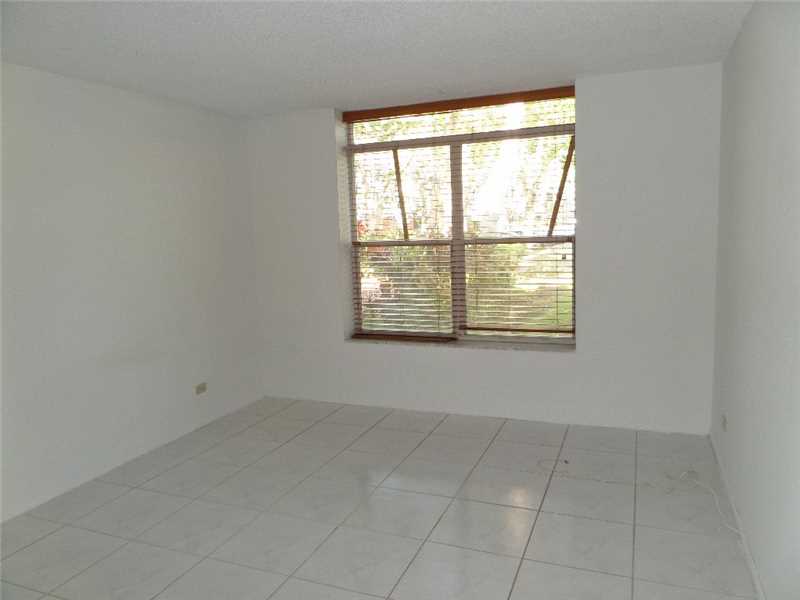 3670 Inverrary Dr 1A, Lauderhill, FL 33319