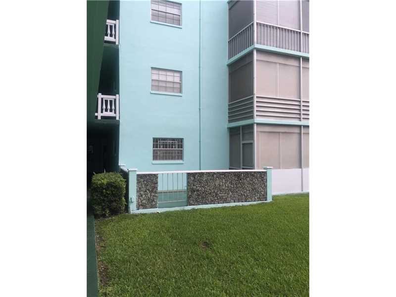 4141 Northwest 44th Ave, Lauderdale Lakes, FL 33319
