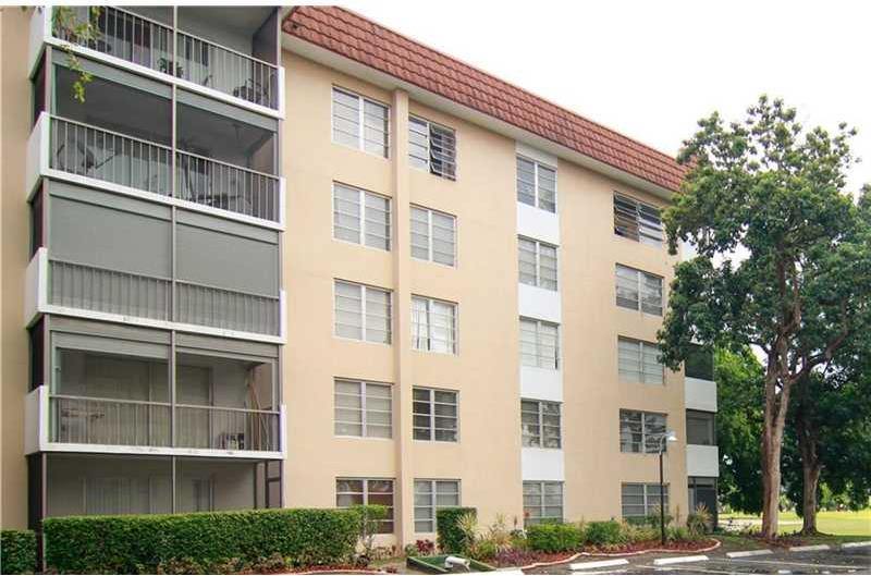 4160 Inverrary Dr # 511, Lauderhill, FL 33319