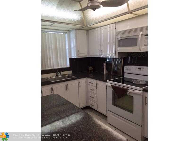 5860 NW 44th St 110, Lauderhill, FL 33319