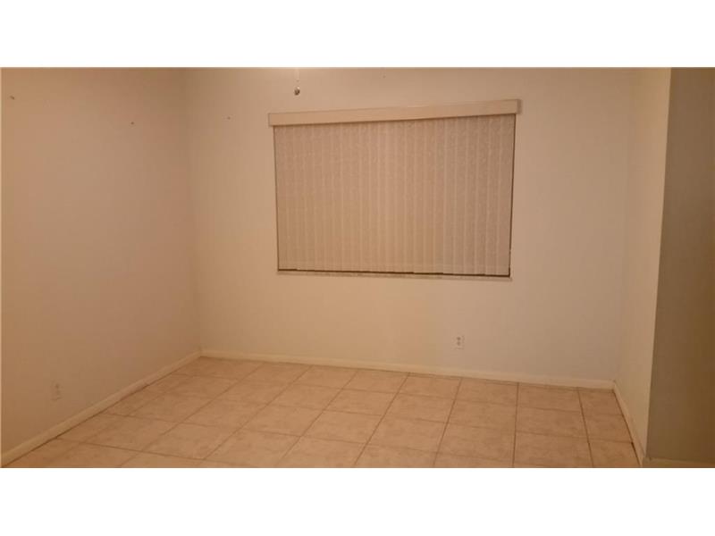 6001 N Falls Circle Dr, Lauderhill, FL 33319