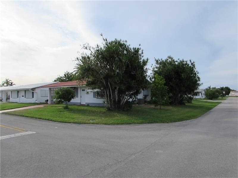 4105 NW 47th Ct, Tamarac, FL 33319