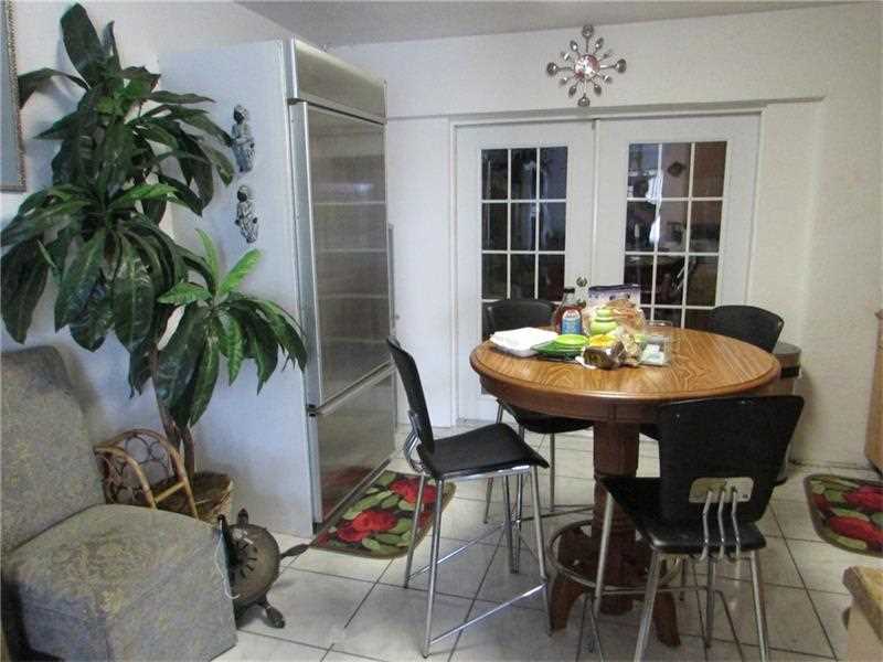 4105 NW 47th Ct, Tamarac, FL 33319