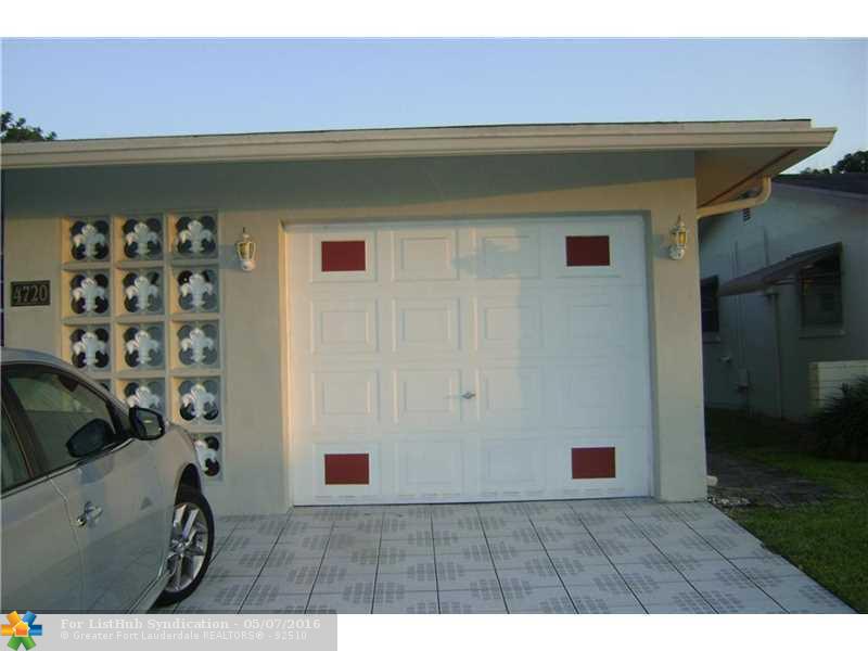 4720 NW 44th St, Tamarac, FL 33319