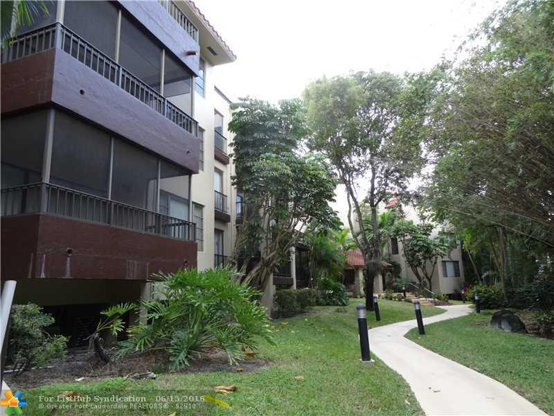 6010 S Falls Circle Dr 405, Lauderhill, FL 33319