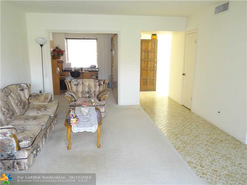 6010 S Falls Circle Dr 405, Lauderhill, FL 33319