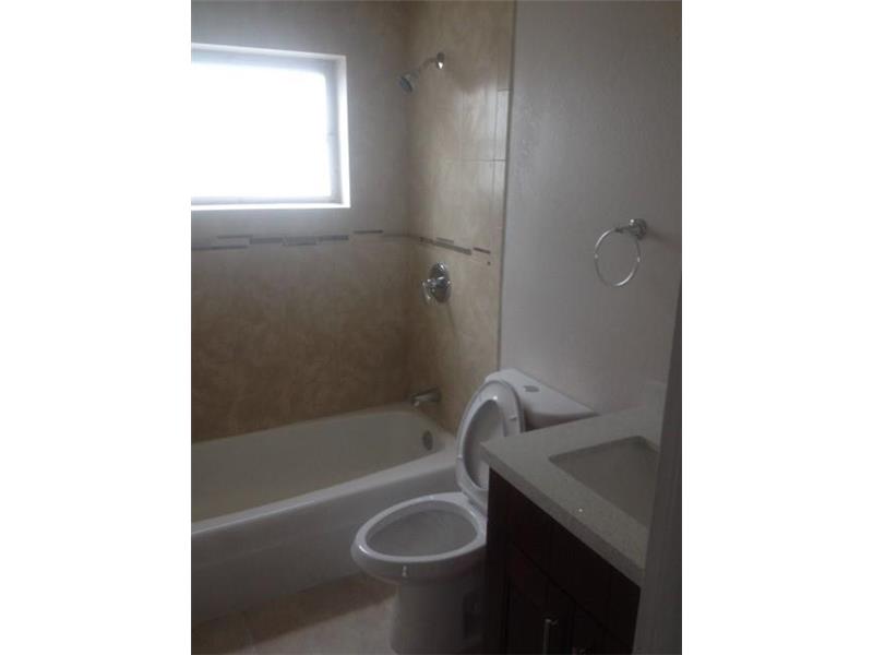 4153 Northwest 52nd Ave, Lauderdale Lakes, FL 33319