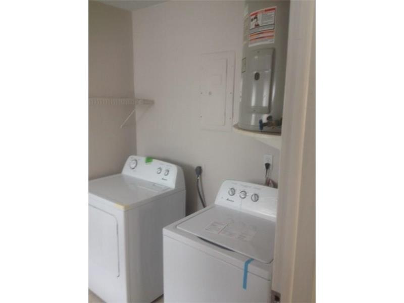 4153 Northwest 52nd Ave, Lauderdale Lakes, FL 33319