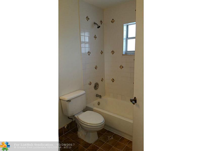 6865 NW 69th Ct, Tamarac, FL 33321