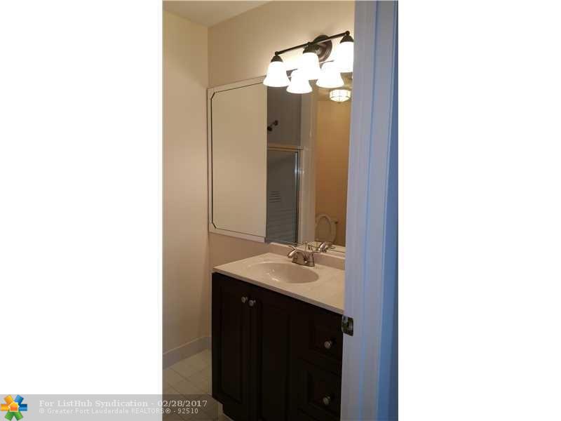 6865 NW 69th Ct, Tamarac, FL 33321