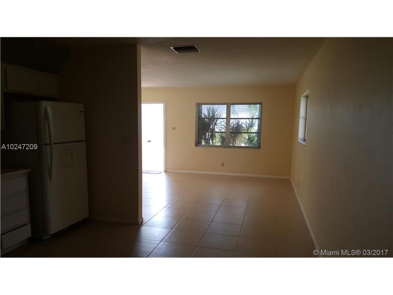 5718 Northwest 86th Ter, Tamarac, FL 33321