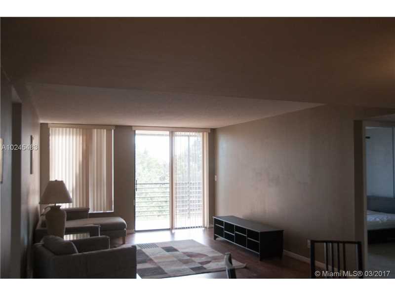 6301 North University Dr, Tamarac, FL 33321