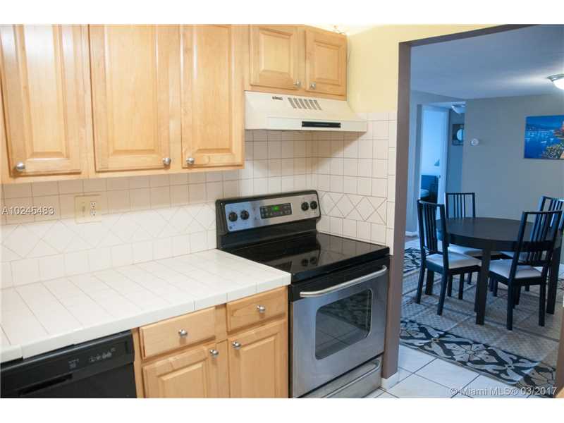 6301 North University Dr, Tamarac, FL 33321