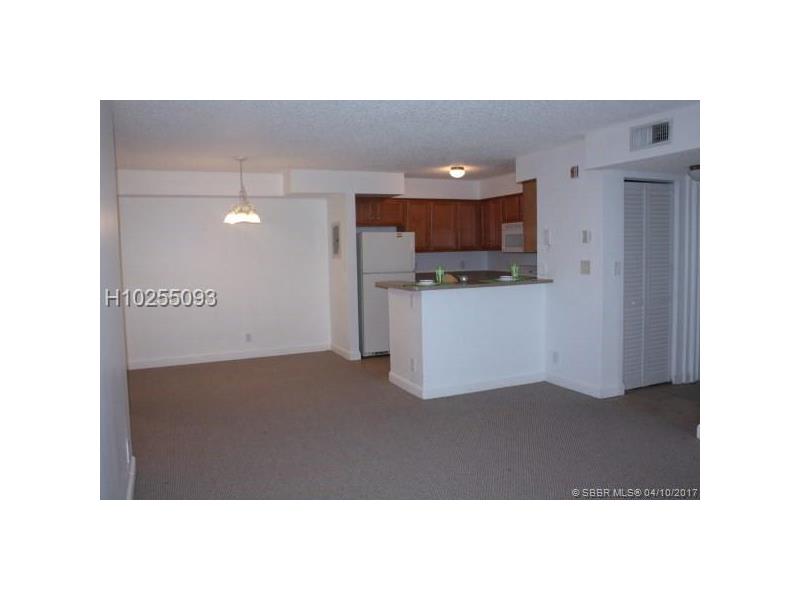 7630Westwood Dr, Tamarac, FL 33321