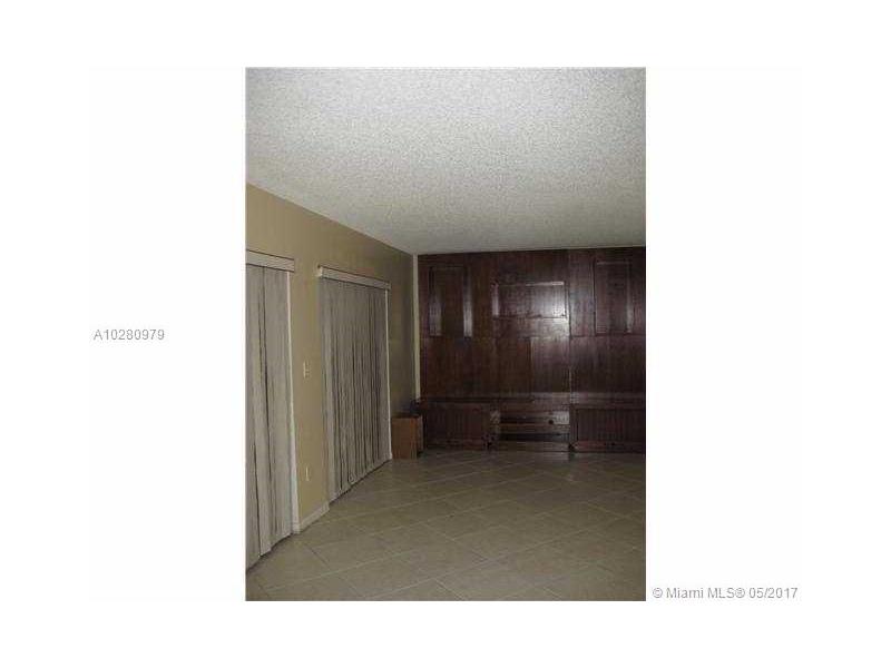 10551 East Clairmont Cir, Tamarac, FL 33321