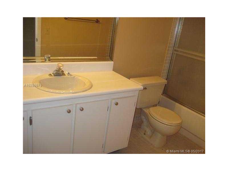 10551 East Clairmont Cir, Tamarac, FL 33321