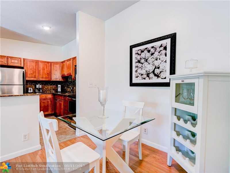 9415 W Mcnab Rd 9415, Tamarac, FL 33321