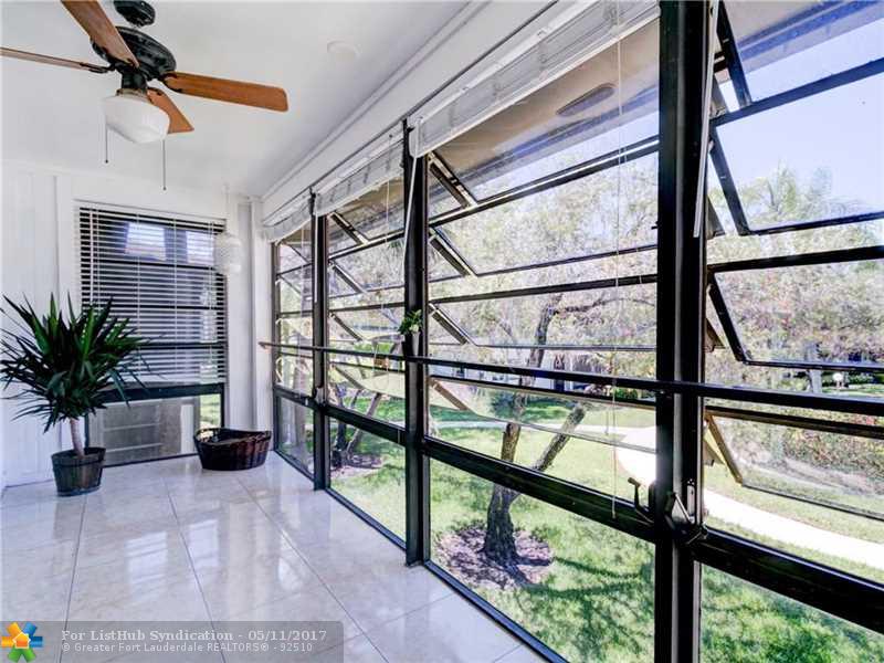 9415 W Mcnab Rd 9415, Tamarac, FL 33321