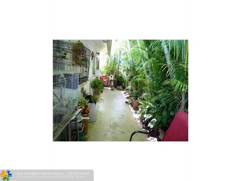 7105 NW 74TH PL, Tamarac, FL 33321