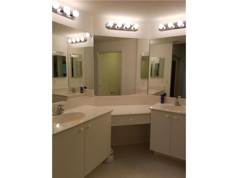 7735Yardley Dr, Tamarac, FL 33321