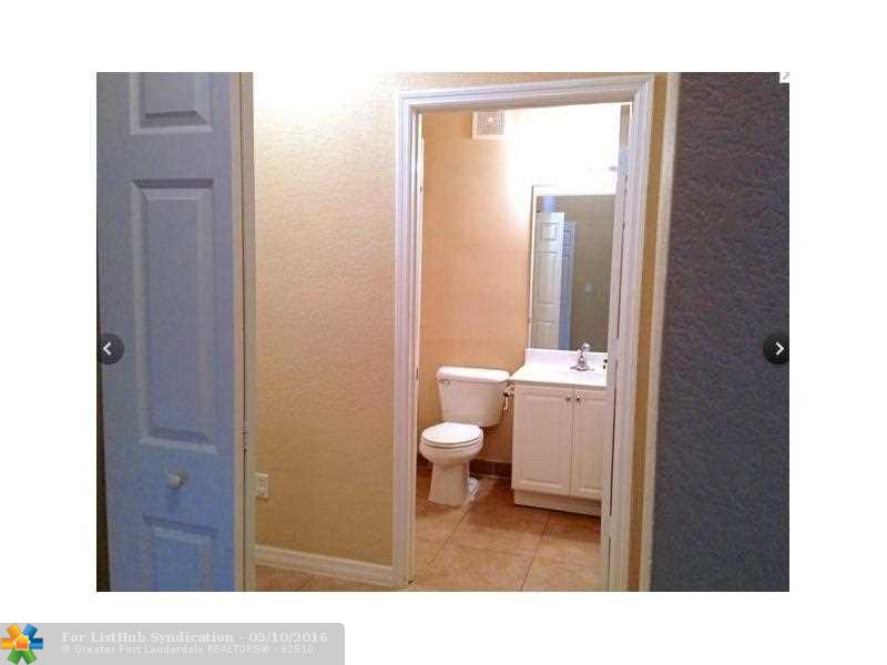 9082 Plymouth Pl 9082, Tamarac, FL 33321