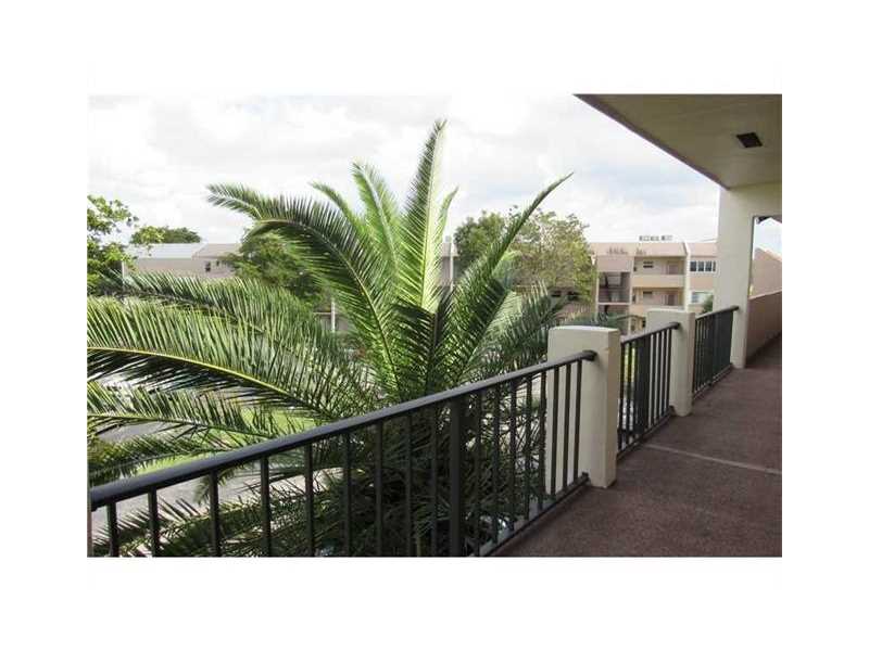 8390Sands Point Blvd, Tamarac, FL 33321