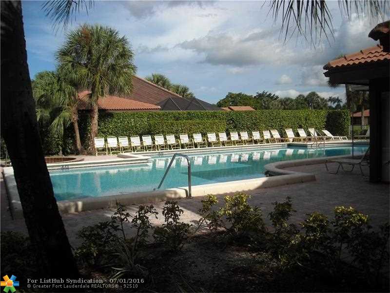 7035 Marlberry Ln 7035, Tamarac, FL 33321
