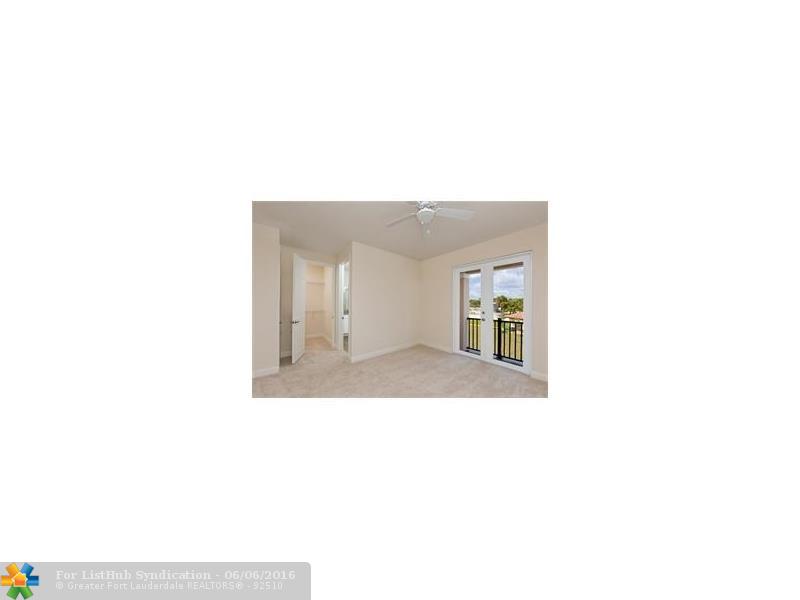 7663 NW 88 TERRACE 2, Tamarac, FL 33321