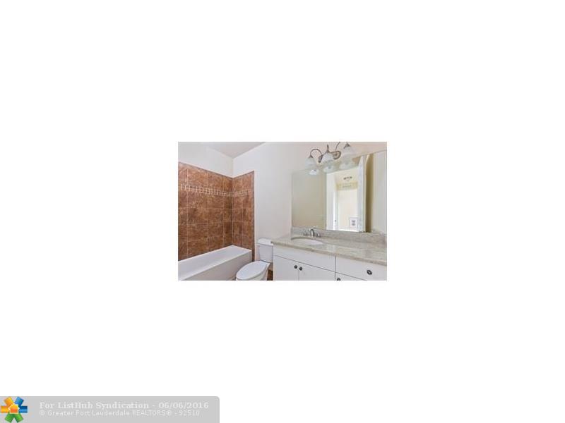 7663 NW 88 TERRACE 2, Tamarac, FL 33321