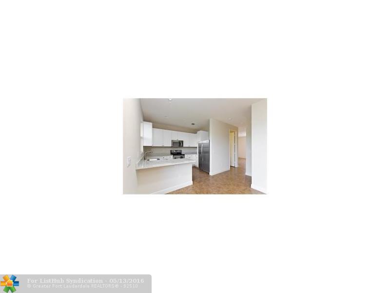 7651 NW 88 terrace 8, Tamarac, FL 33321