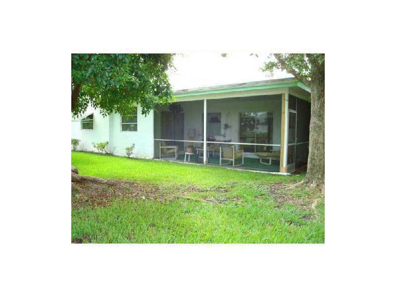 7314 NW 94 Avenue, Tamarac, FL 33321