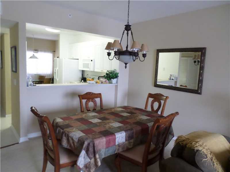 7735 Yardley Dr 211, Tamarac, FL 33321