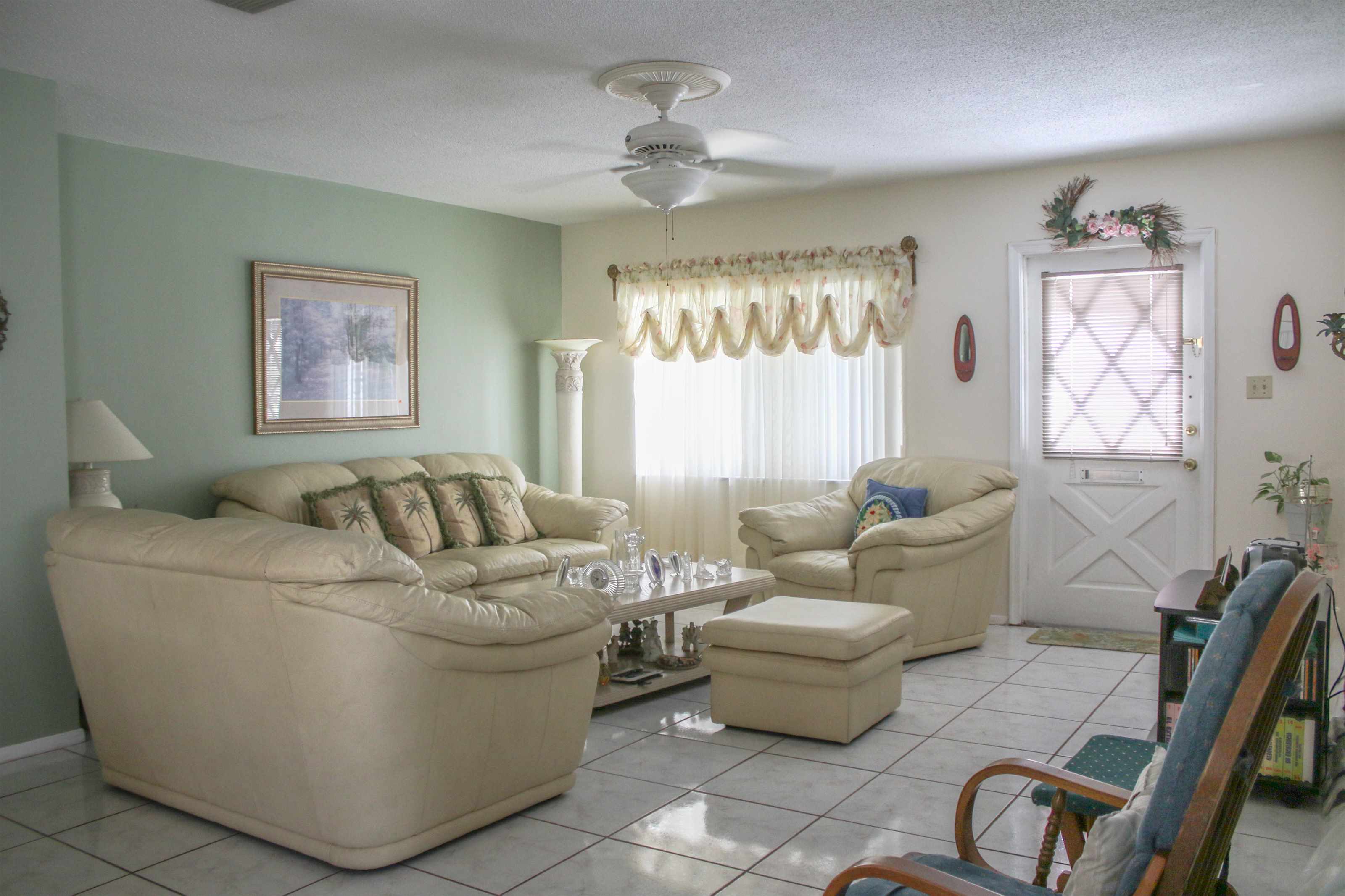 7503 NW 70th Ave, Tamarac, FL 33321