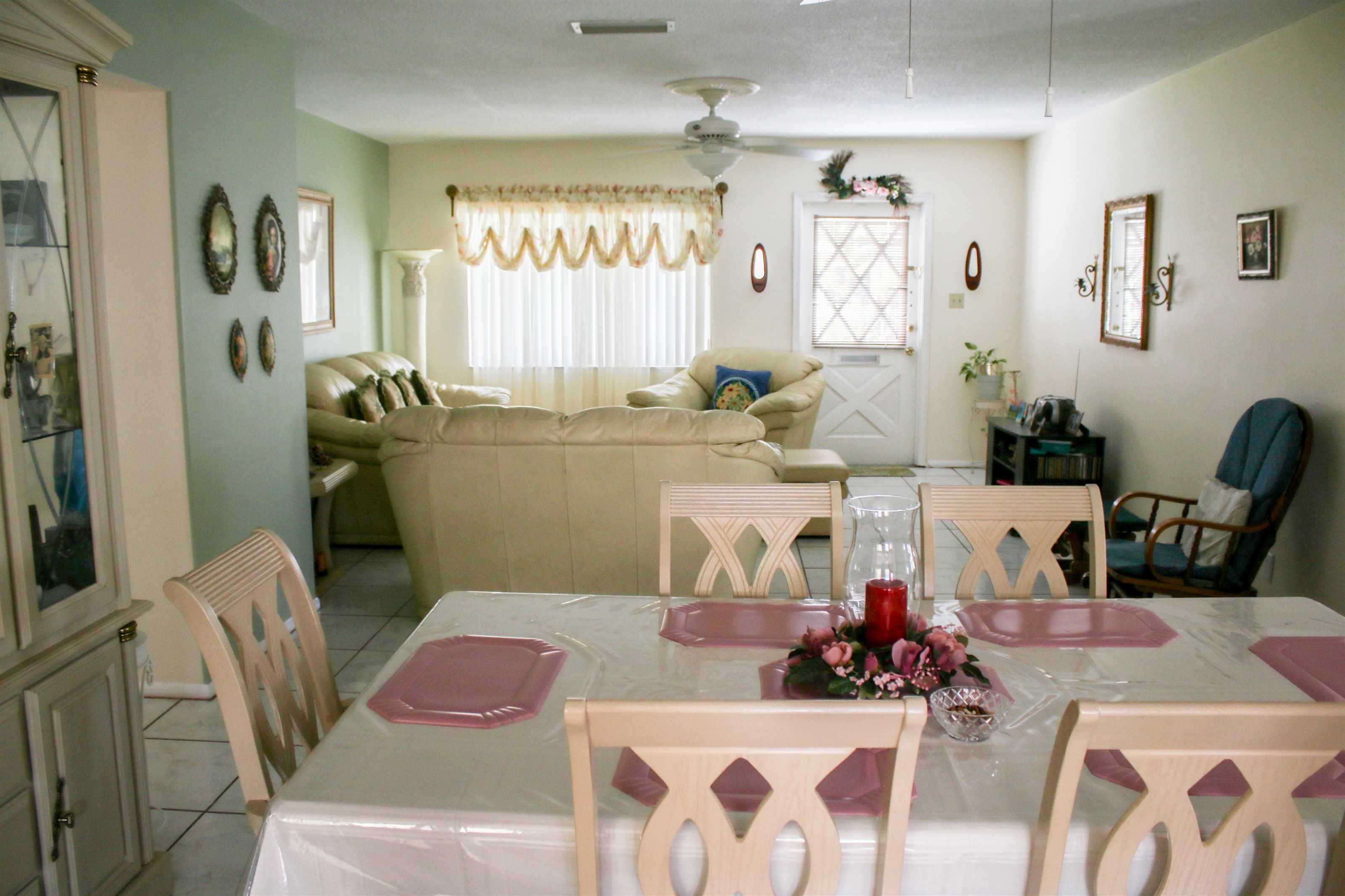 7503 NW 70th Ave, Tamarac, FL 33321