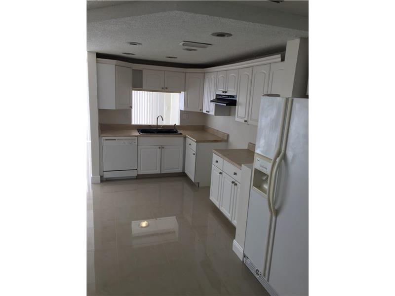 2832 Northwest 80th Ave, Sunrise, FL 33322