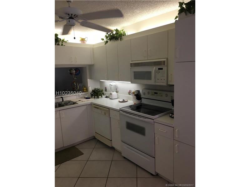 2541 North Nob Hill Rd, Sunrise, FL 33322