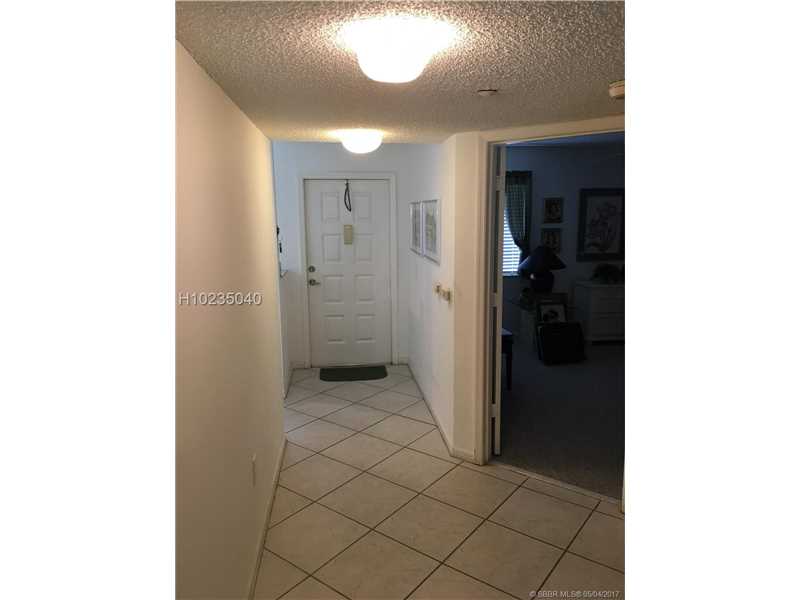 2541 North Nob Hill Rd, Sunrise, FL 33322