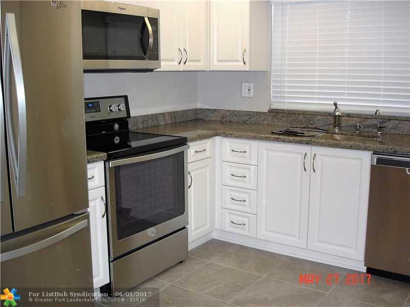 9310 sunrise lakes Blvd 203, Sunrise, FL 33322