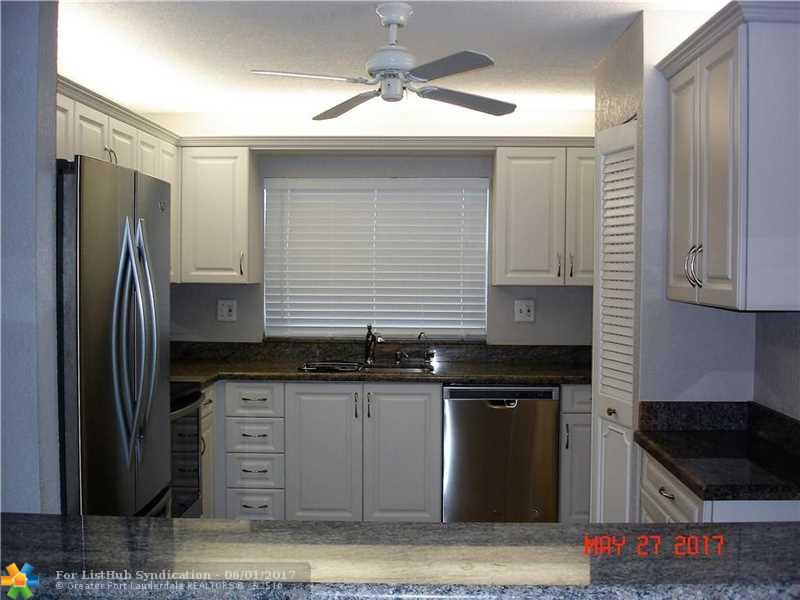9310 sunrise lakes Blvd 203, Sunrise, FL 33322
