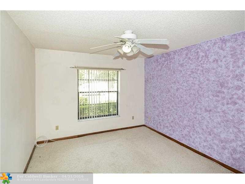 9860 NW 10th St, Plantation, United States 33322