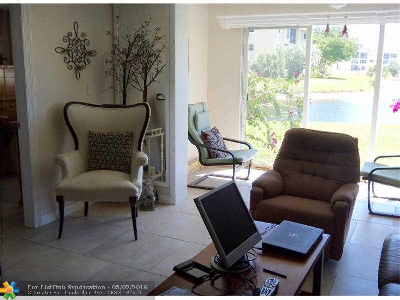 8220 Sunrise Lakes Blvd 111, Sunrise, FL 33322