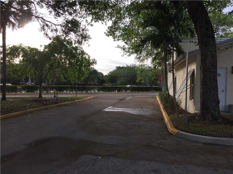 1368 North University Dr, Plantation, FL 33322