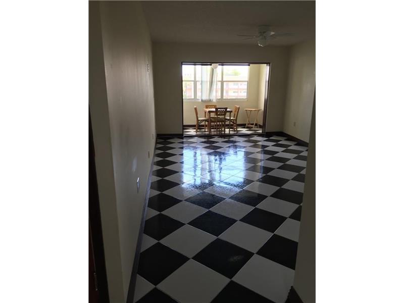 8595Sunrise Lakes Blvd, Sunrise, FL 33322