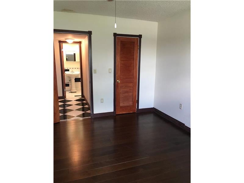 8595Sunrise Lakes Blvd, Sunrise, FL 33322