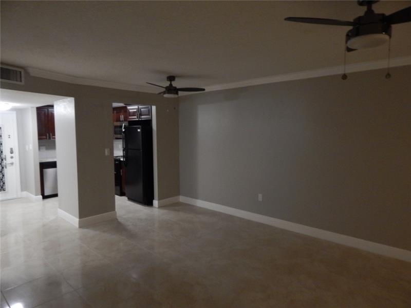 8285Sunrise Lakes Blvd, Sunrise, FL 33322